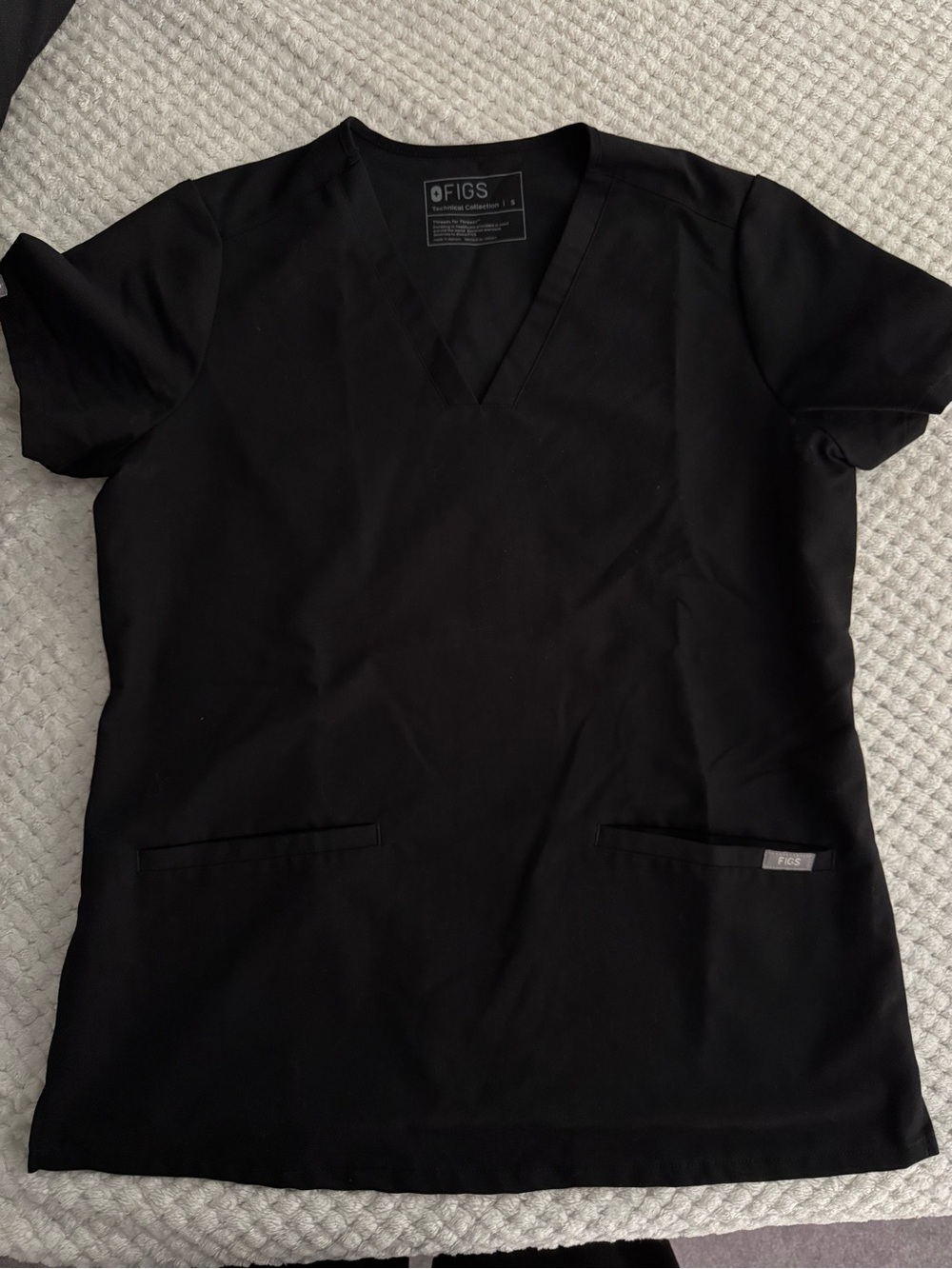 Figs Black Casma Three-Pocket Scrub Top